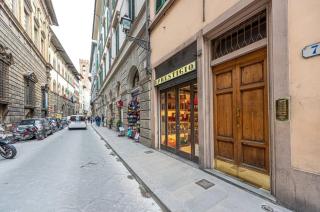 Proconsolo-2 steps from the cathedral - Florence - 1