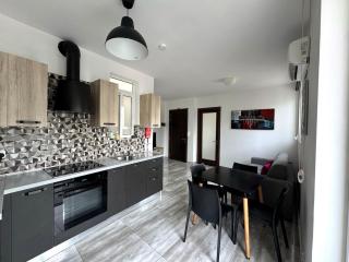 Steps from Three Cities 2BR Apt - - 9