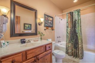 2BR Village At Indian Point 1908 near SDC - Free Tickets Daily up to $500 - Branson - 3