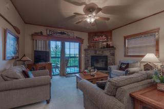 2BR Village At Indian Point 1908 near SDC - Free Tickets Daily up to $500 - Branson - 5