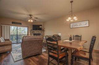 2BR Village At Indian Point 1902 near SDC - Free Tickets Daily up to $500 - Branson - 8