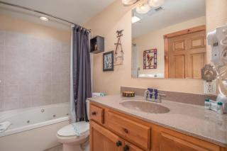 2BR Village At Indian Point 1807 near SDC - Free Tickets Daily up to $500 - 2