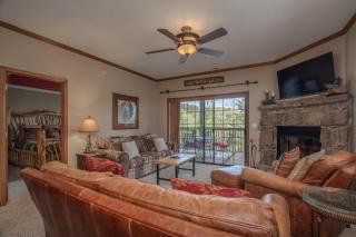2BR Village At Indian Point 1904 near SDC - Free Tickets Daily up to $500 - Branson - 6