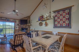 2BR+Loft Village At Indian 1710 Point near SDC-Free Tickets Daily up to $500 - Branson - 7