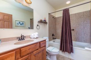 2BR Village At Indian Point 1702 next to SDC- Free Tickets Daily up to $500 - Branson - 4