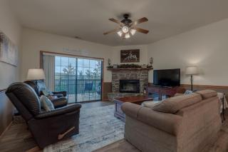 2BR Village At Indian Point 1702 next to SDC- Free Tickets Daily up to $500 - Branson - 8