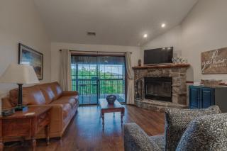 2BR+Loft Village At Indian Point 1910 near SDC- Free Tickets Daily up to $500 - Branson - 0