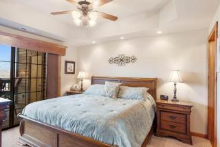 2BR Village At Indian Point 1605 near SDC - Free Tickets Daily up to $500 - Branson - 2