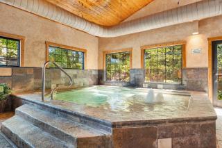 2BR Village At Indian Point 2011 near SDC - Free Tickets Daily up to $500 - Branson - 1
