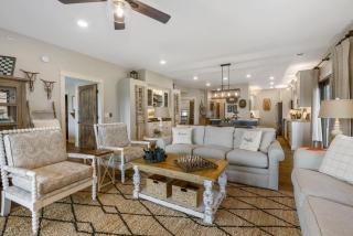 3BR Village At Indian Point 1403 near SDC - Free Tickets Daily up to $500 - Branson - 2