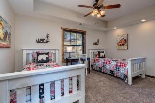 5BR Village At Indian Point 1401 near SDC - Free Tickets Daily up to $500 - Branson - 3
