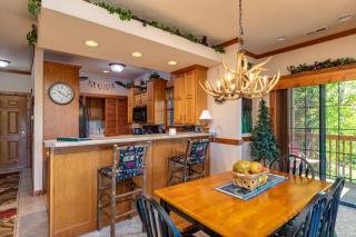 2BR Village At Indian Point 2005 near SDC - Free Tickets Daily up to $500 - Branson - 8