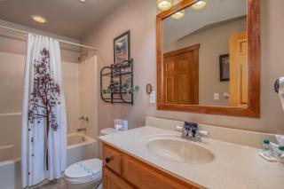 2BR Village At Indian Point 2005 near SDC - Free Tickets Daily up to $500 - Branson - 3