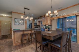 2BR Village At Indian Point 1505 near SDC - Free Tickets Daily up to $500 - Branson - 9