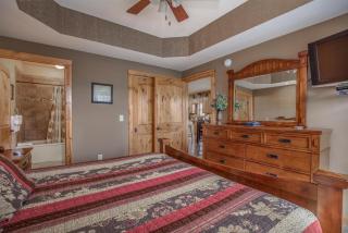2BR Village At Indian Point 1505 near SDC - Free Tickets Daily up to $500 - Branson - 1