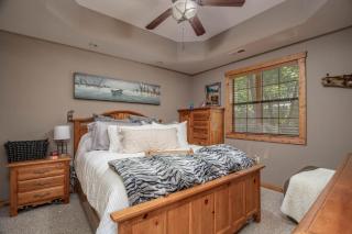 2BR Village At Indian Point 1503 near SDC - Free Tickets Daily up to $500 - Branson - 1