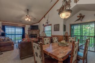 2BR Village At Indian Point 1312 near SDC - Free Tickets Daily up to $500 - Branson - 6