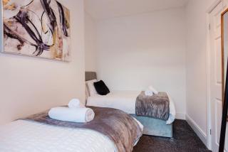 Luxurious home Etihad & Cooplive with free parking - Manchester - 1