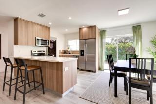 Spacious and Serene Miami Home Walk to Metrorail! - Miami - 4