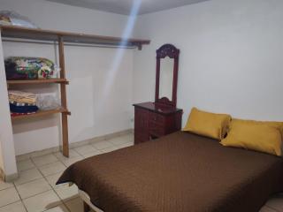 Casa de tres habitaciones por infonavit constituyentes - Uruapan del Progreso - 6