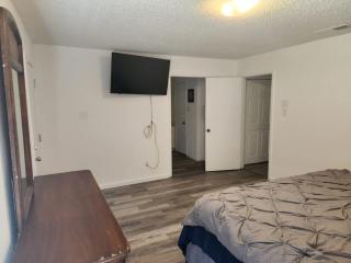 The Wonder Inn - Sleeps 11 near TCU - Fort Worth - 6