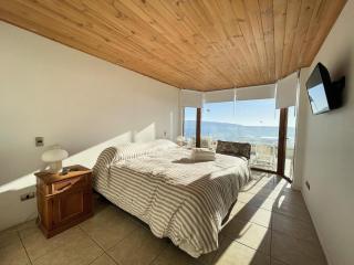 Único y amplio depto. frente al mar - 3