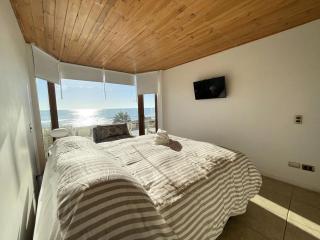 Único y amplio depto. frente al mar - 8