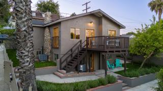 2113 Montana by AvantStay Heart of Echo Park Balcony w Outdoor Seating - Los Angeles - 8