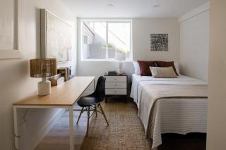 2111 Montana by AvantStay Heart of Echo Park Patio w Outdoor Seating - 6