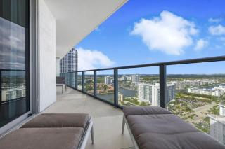 Amazing Oceanfront Views From 24th floor! - Hollywood - 2