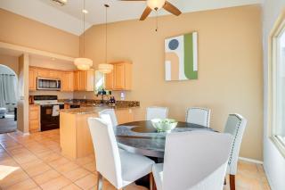 Poolside Oasis 3 Mi to Lookout Mountain Park! - Phoenix - 3