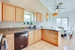 Poolside Oasis 3 Mi to Lookout Mountain Park! - 1