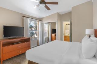 PVC at The Roundhouse Resort - 5