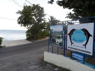 Divers Lodge Guest House - 6