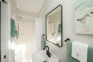 Downtown Sarasota 2BR Cottage Near Siesta Lido Key - Sarasota - 4