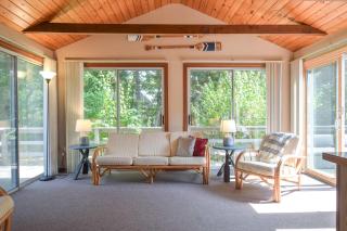 Classic Home close to Ponds Dog Welcome - Brewster - 9