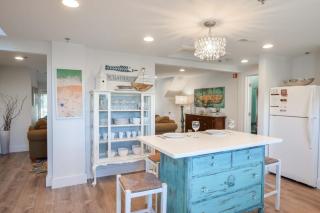 Full Renovation Amazing Spot with Views - 1