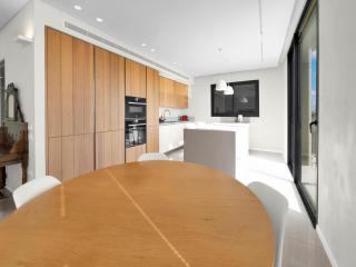 Parkside Luxe with Skyline Views - Tel Aviv - 1