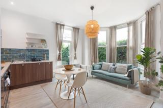 Bright 1BR Alderbrook Road - 0