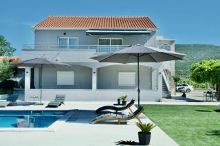 Apartment Mario - with pool - Primorski Dolac - 8