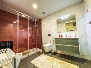 Bragança Holiday Home new apartment with 2 bedrooms private parking - Braganza - 8