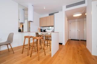 SKY PARK Tower Suite - Free Parking & Modern Style - Bratislava - 7
