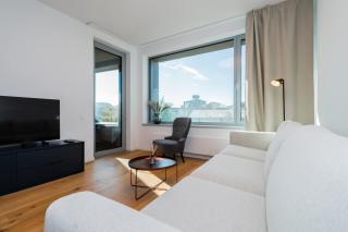 SKY PARK Tower Suite - Free Parking & Modern Style - Bratislava - 4