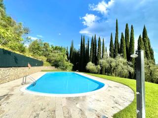 La Verbena a fianco del Vittoriale, vista piscina, 10 minuti a piedi dal lungo lago - Gardone Riviera - 4