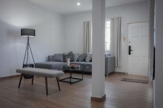 Modern Apartment with 2 Bedrooms Near sea - 1