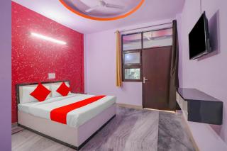 Hotel O Primrose Hotel's Near Noida Sector 76 Metro Station - Noida - 7