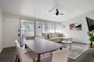 Chic & Modern 2B2B Suite in Scottsdale - 3