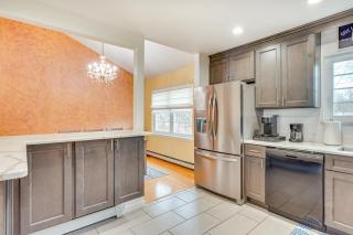 4 Mi to Hudson River Cozy Newburgh Home! - Newburgh - 3