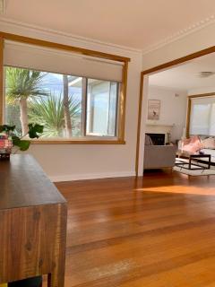 Red Robin Family Accommodation - Newstead - 9