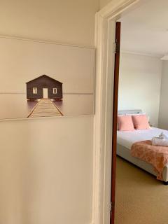 Red Robin Family Accommodation - 5